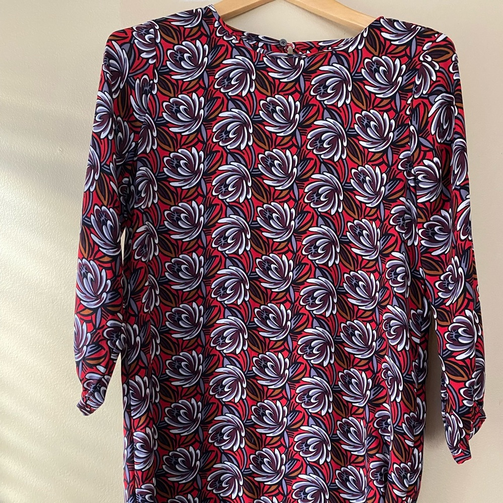 Loft floral dress with 3/4 length sleeves